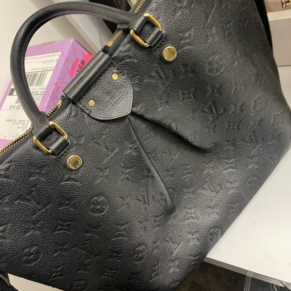 Louis Vuitton Mazarine MM Empreinte Black Leather Tote Crossbody Bag
